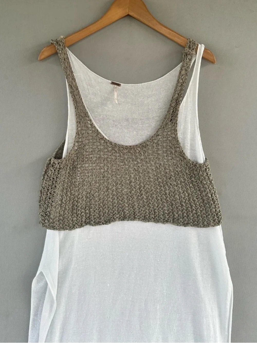 FREE PEOPLE Two Tone Sweater Tank Ivory Medium Excellent Condition
